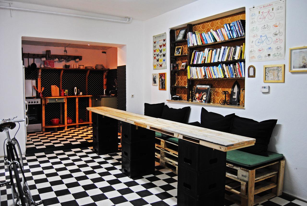 Balkanarama Hostel Μόσταρ Εξωτερικό φωτογραφία